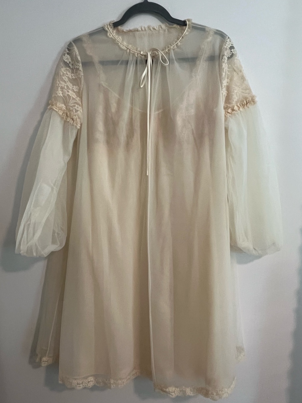 Vintage 1960’s Vanity Fair Nightgown and Peignoir